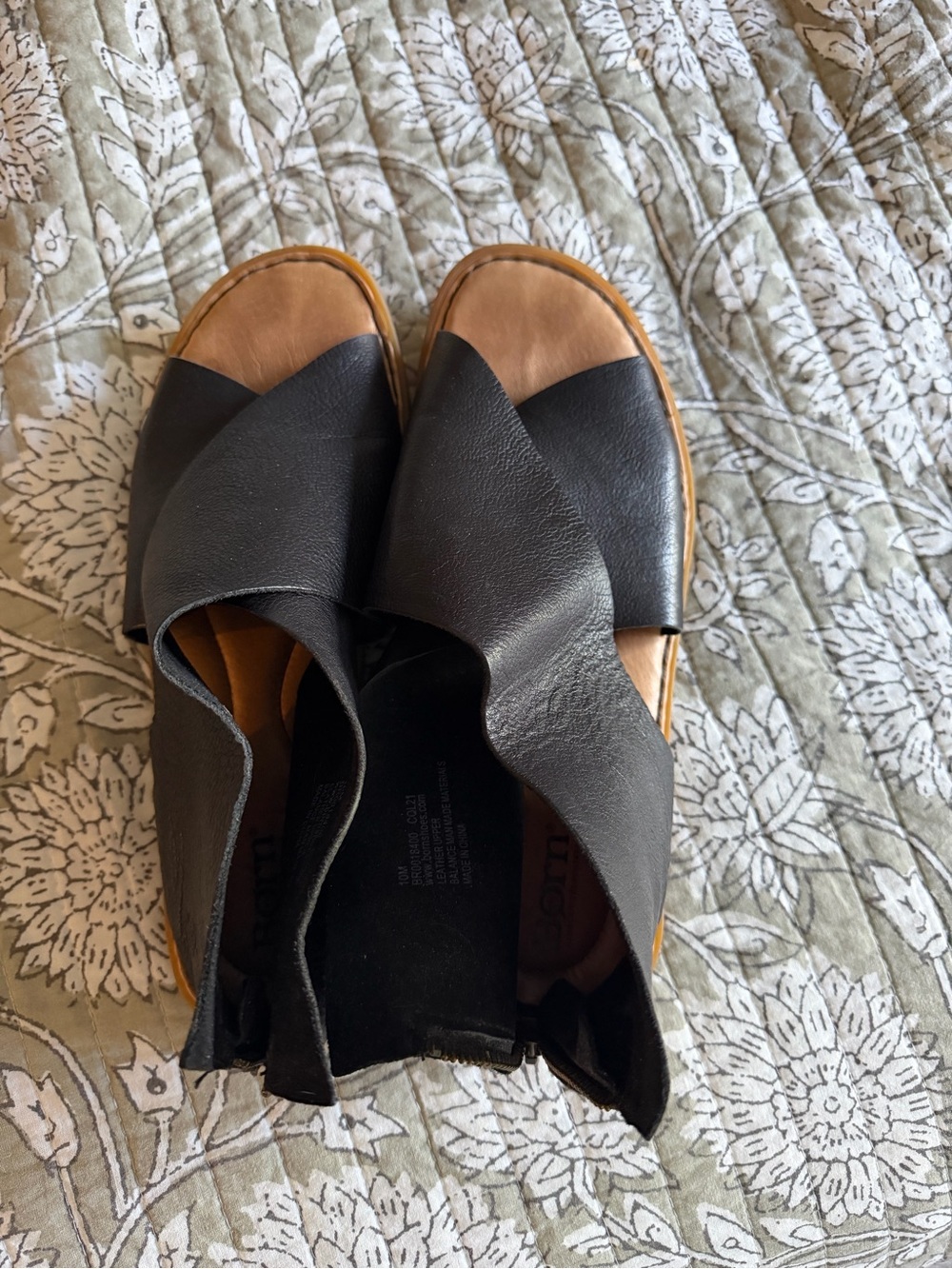 Born Black Leather Crisscross Women’s Sandals